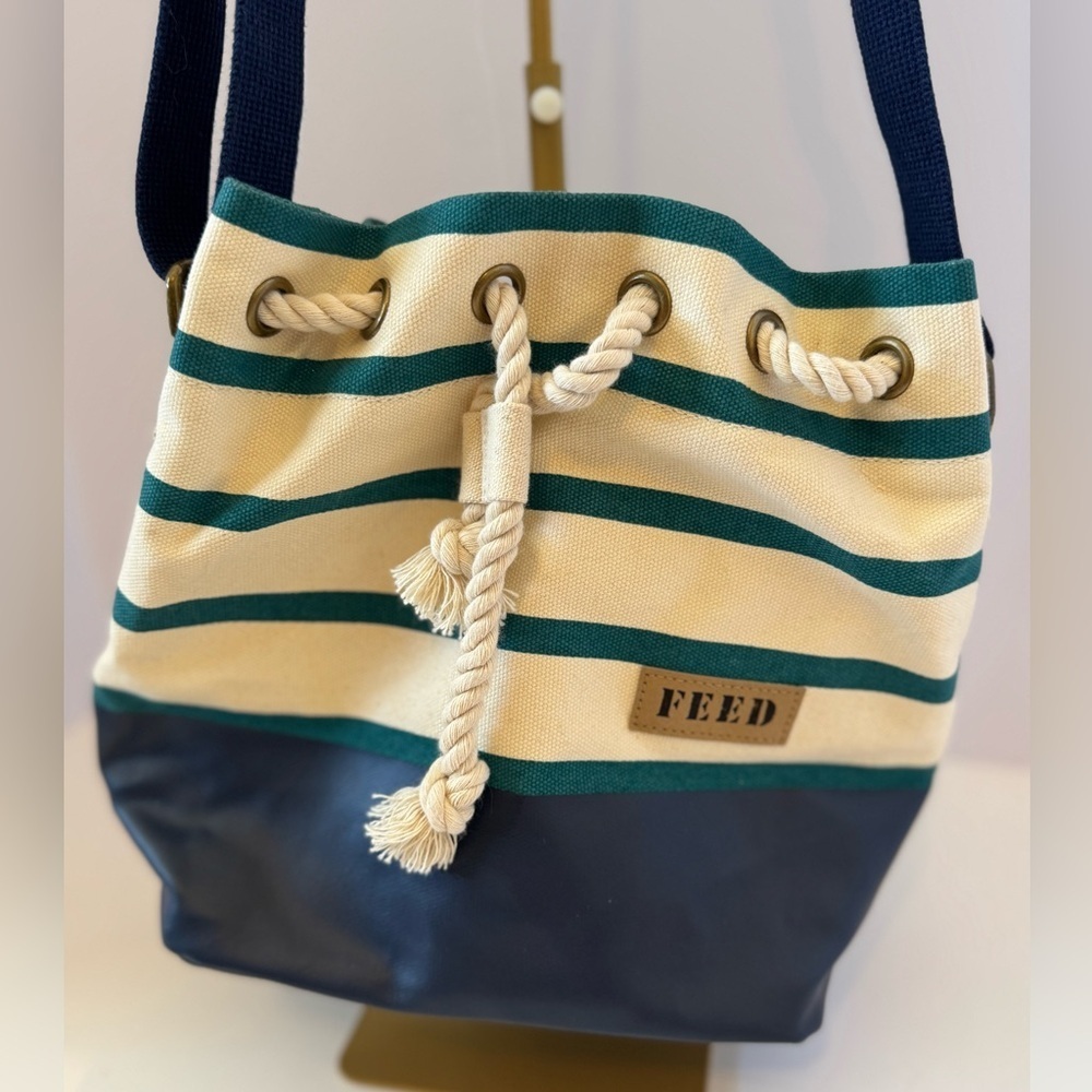 Organic cotton FEED drawstring bag.